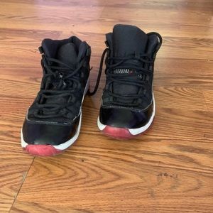 Jordan 11 bred size 3 kids